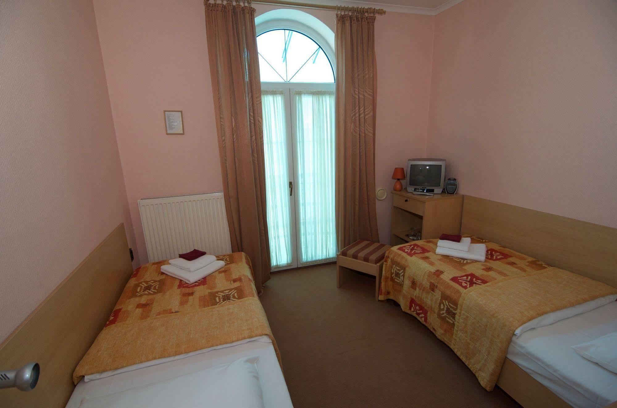 Hotel Steve Liptovský Mikuláš Екстериор снимка